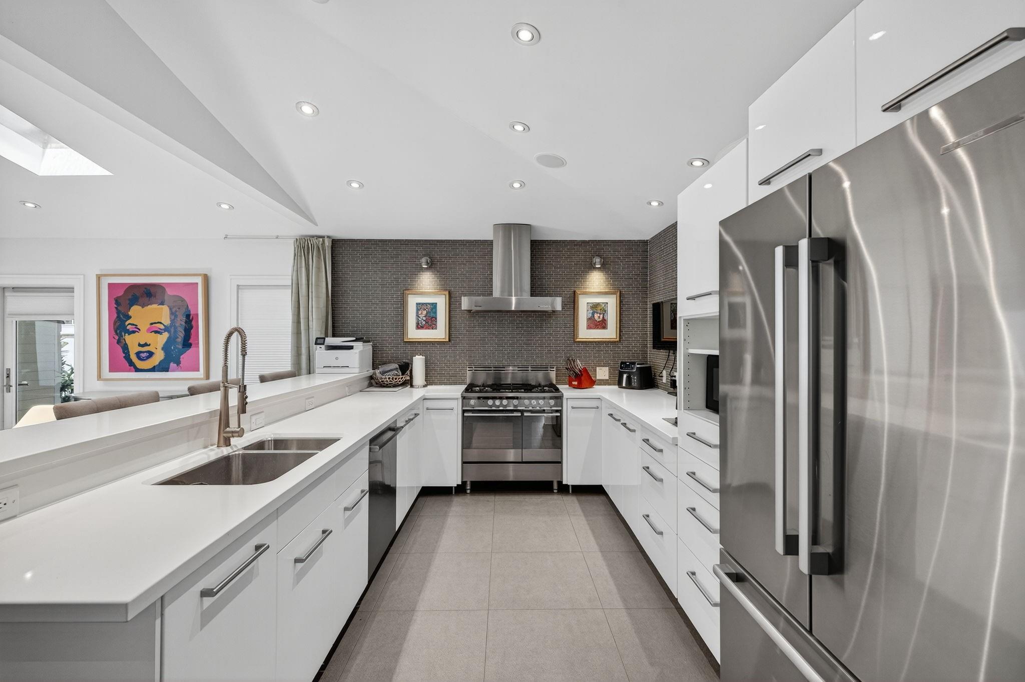 LAUDERDALE BEACH 4-2 B - Residential