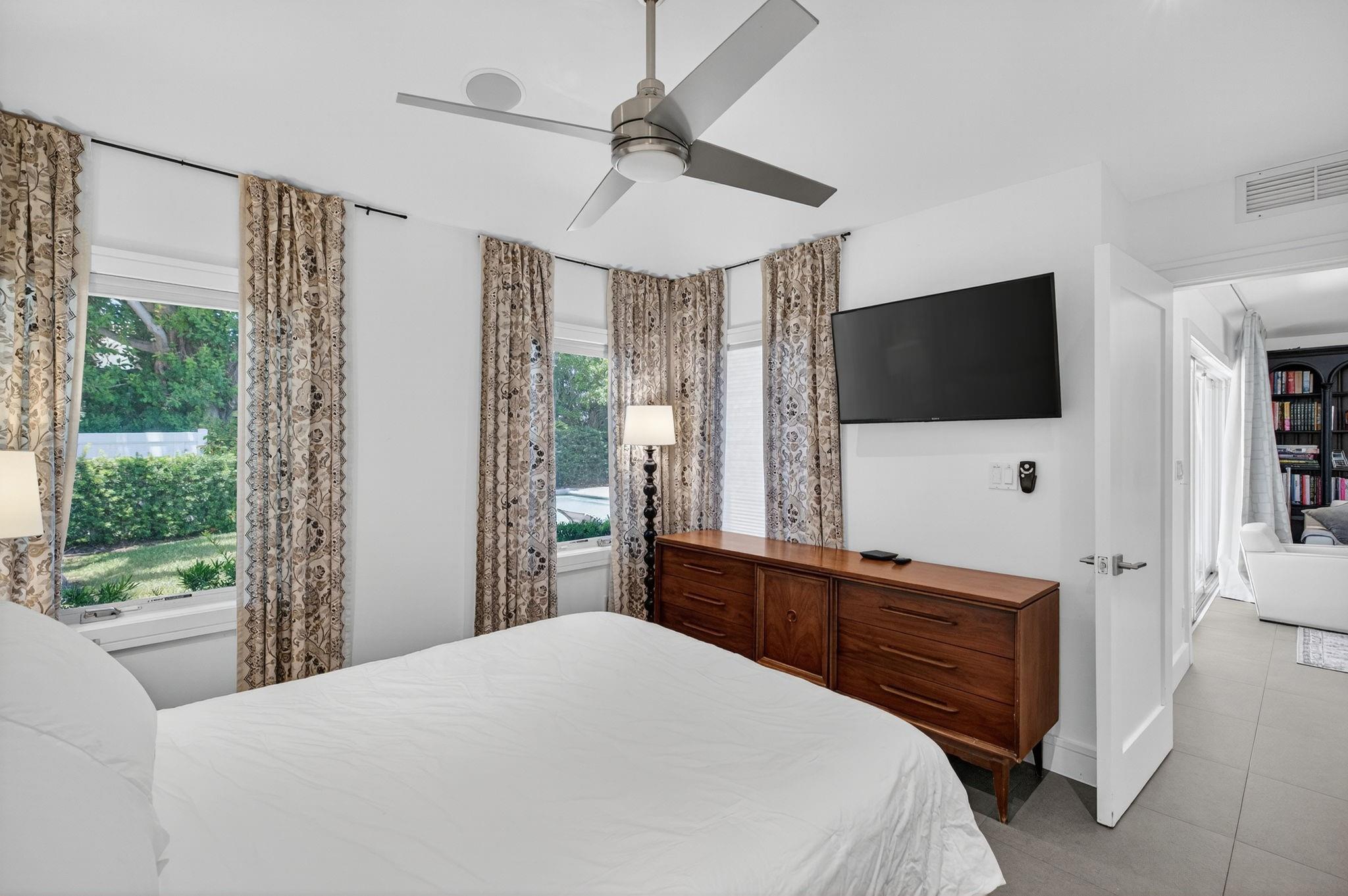 LAUDERDALE BEACH 4-2 B - Residential