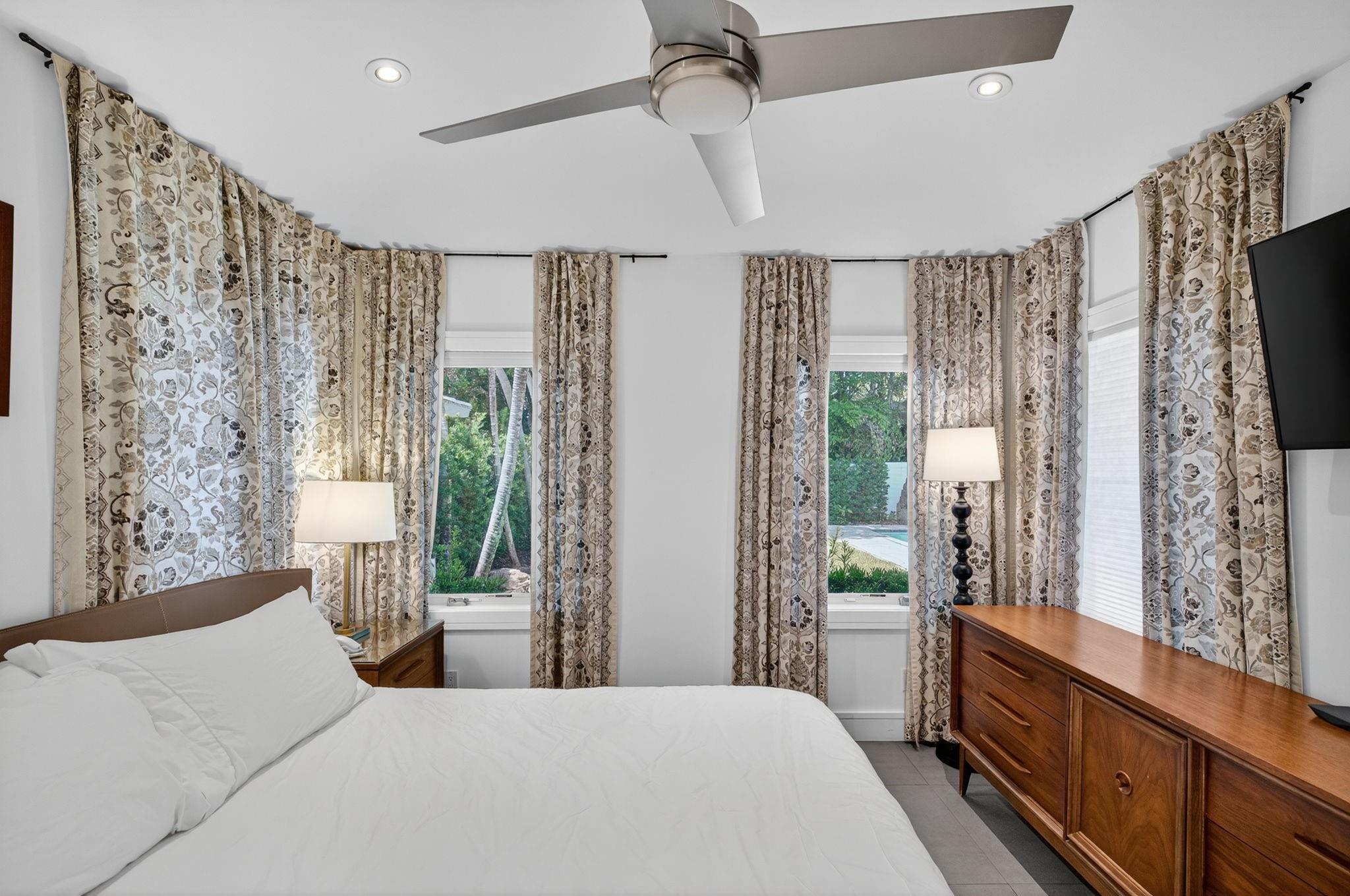 LAUDERDALE BEACH 4-2 B - Residential