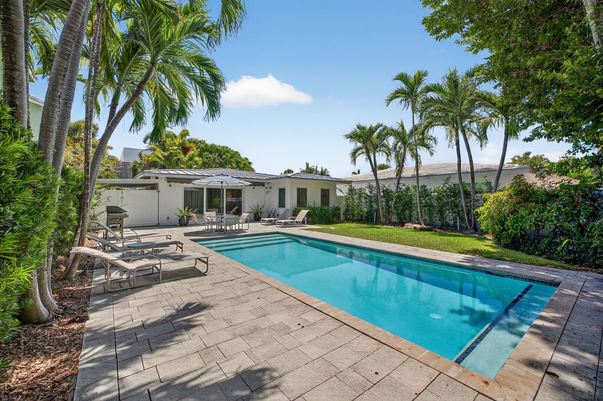 LAUDERDALE BEACH 4-2 B - Residential