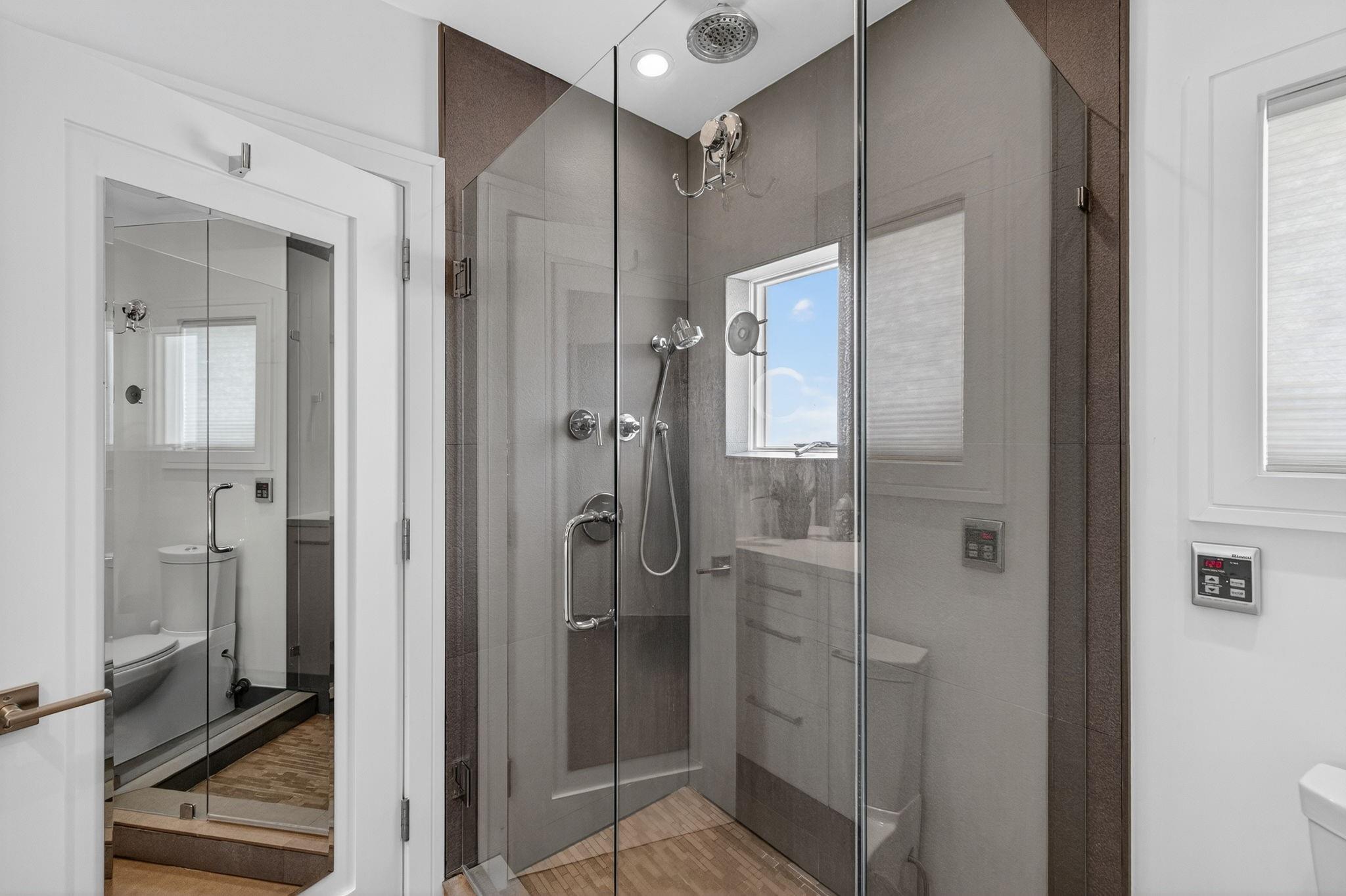 LAUDERDALE BEACH 4-2 B - Residential