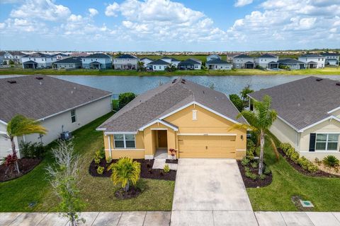 Photo of 10688 SW Prato Way, Port Saint Lucie, FL 34987 (MLS # R11145392)