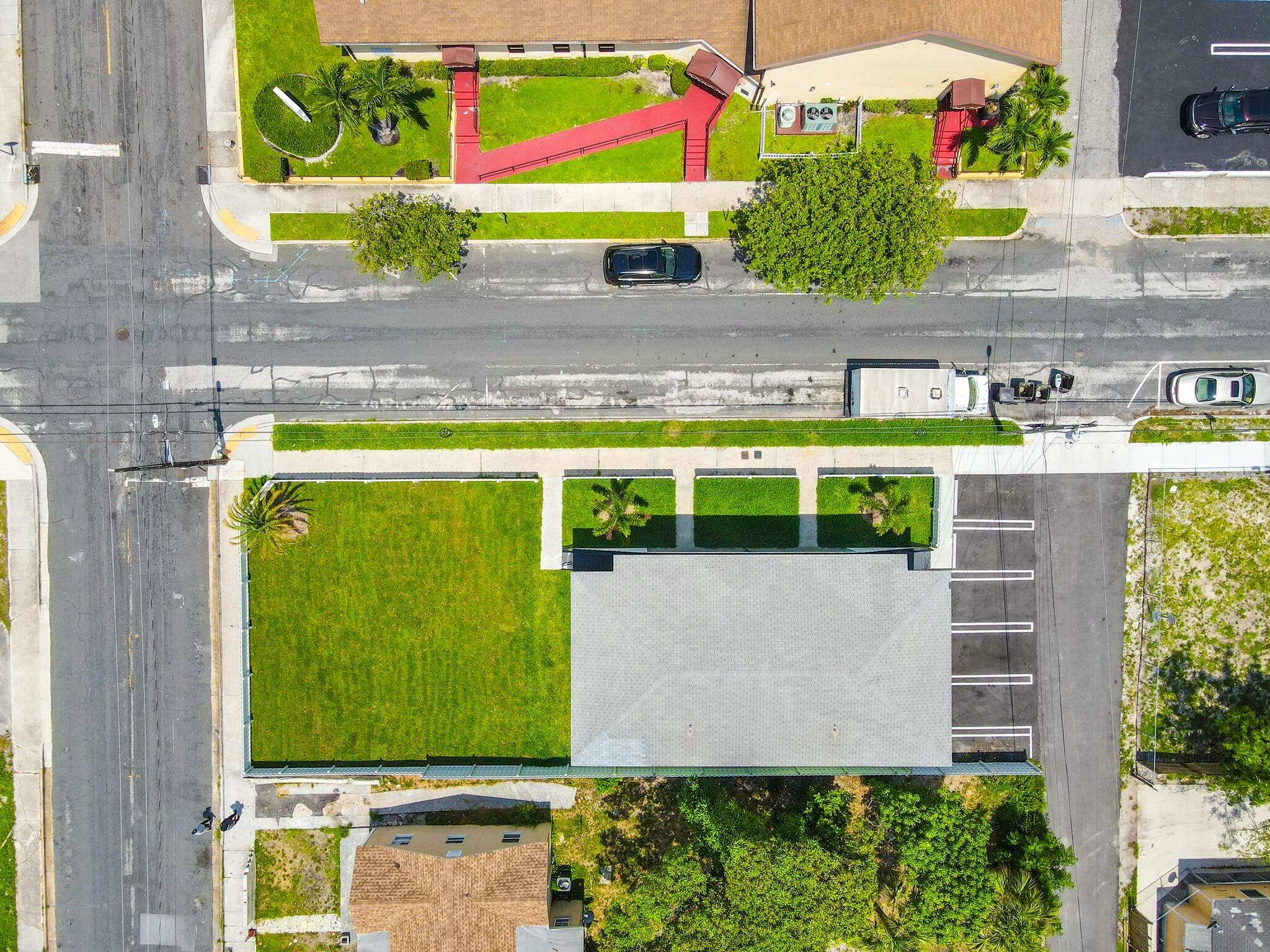 FRESHWATER 11TH & 12TH AVE ADD - Residential Lease