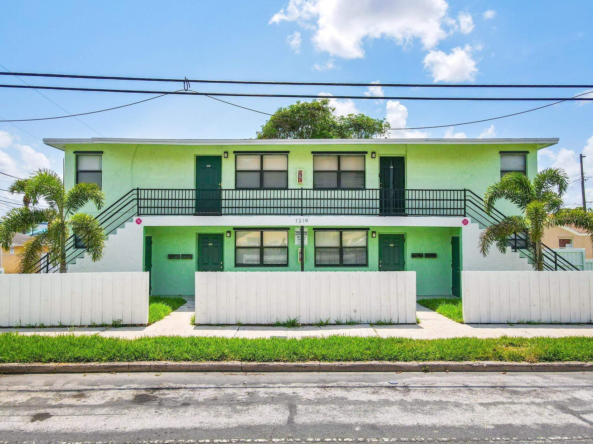 FRESHWATER 11TH & 12TH AVE ADD - Residential Lease