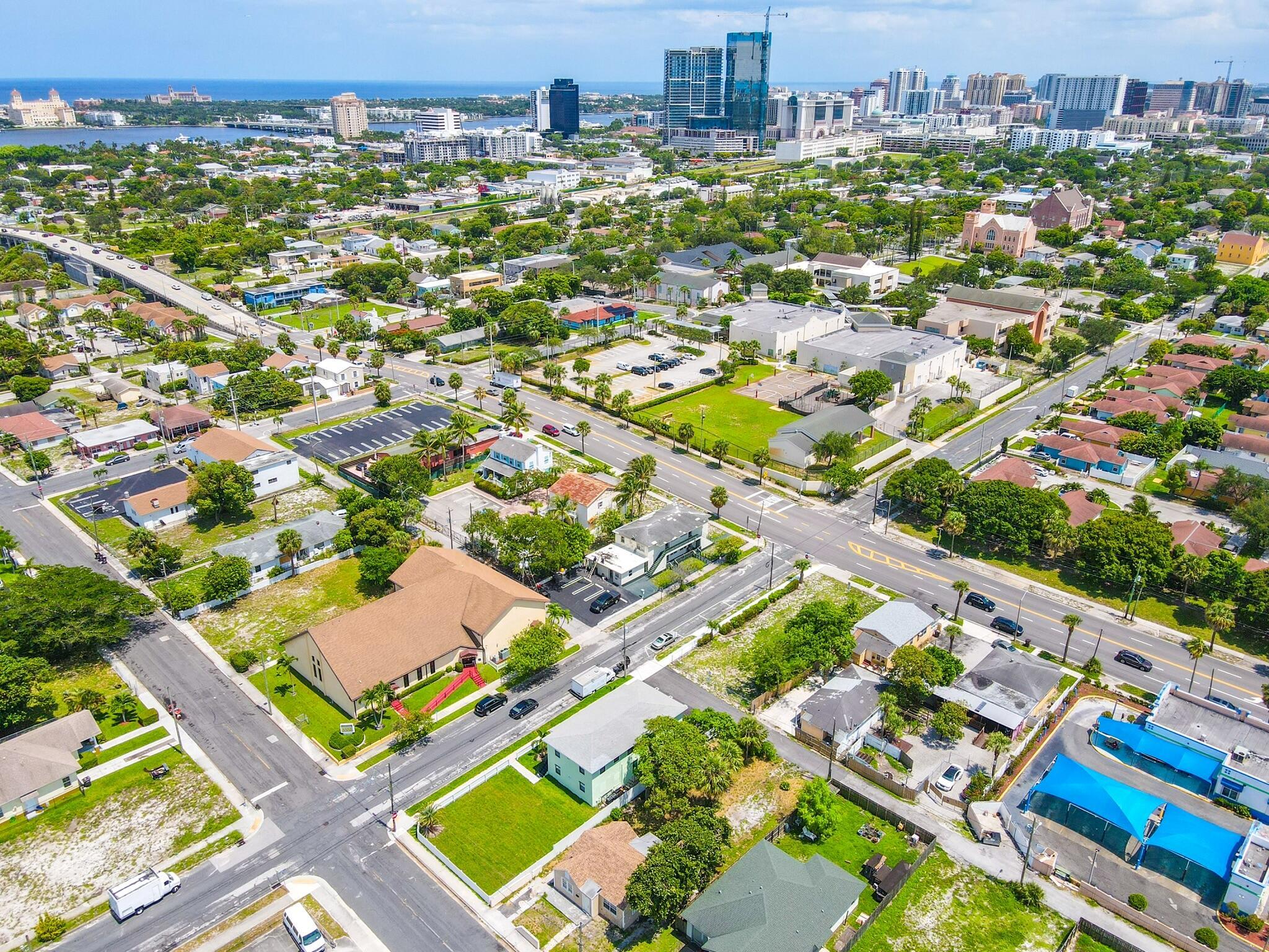 FRESHWATER 11TH & 12TH AVE ADD - Residential Lease