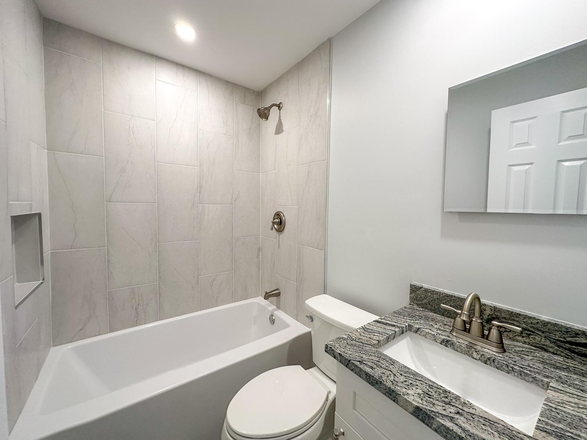FRESHWATER 11TH & 12TH AVE ADD - Residential Lease