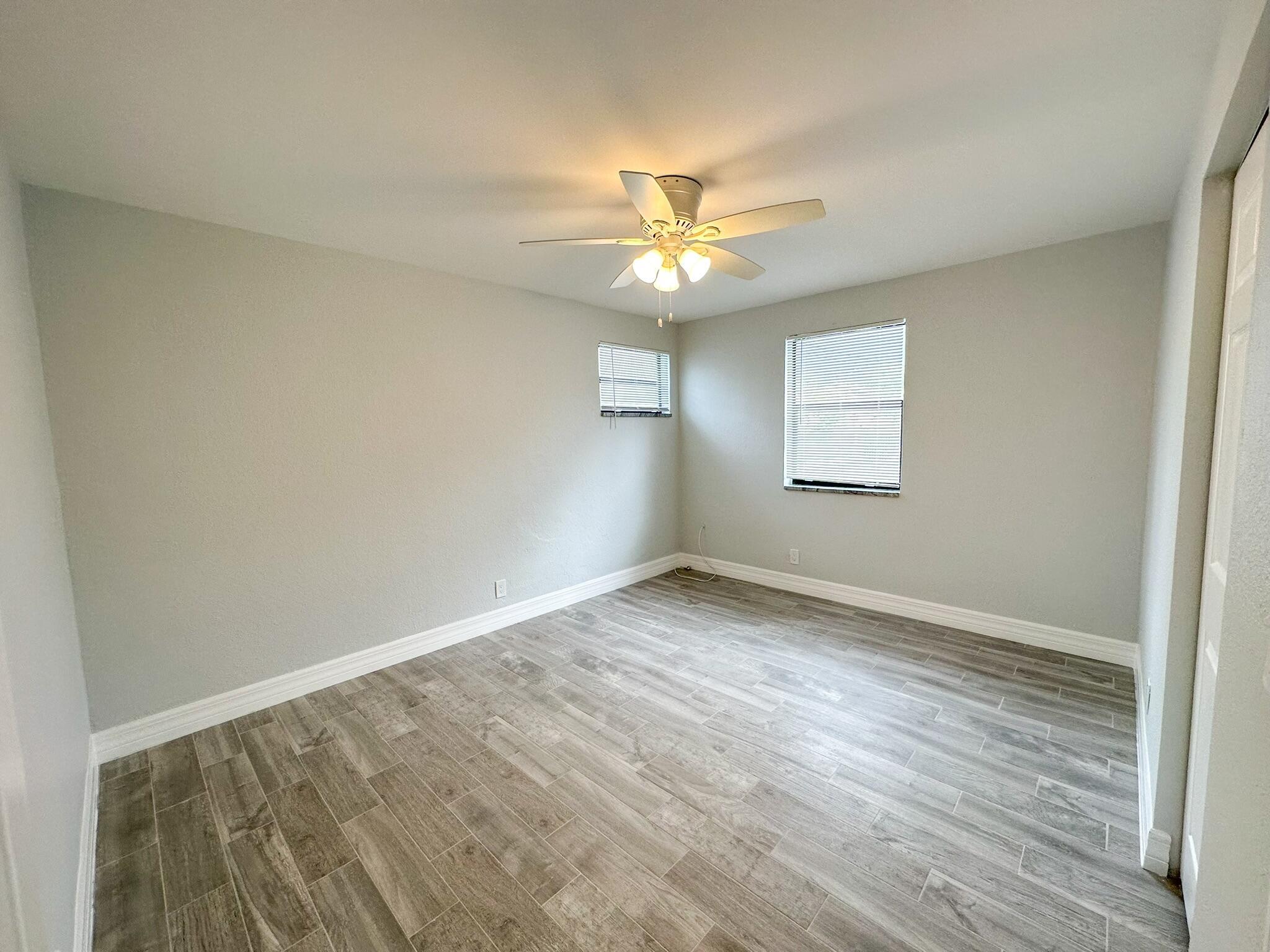 FRESHWATER 11TH & 12TH AVE ADD - Residential Lease