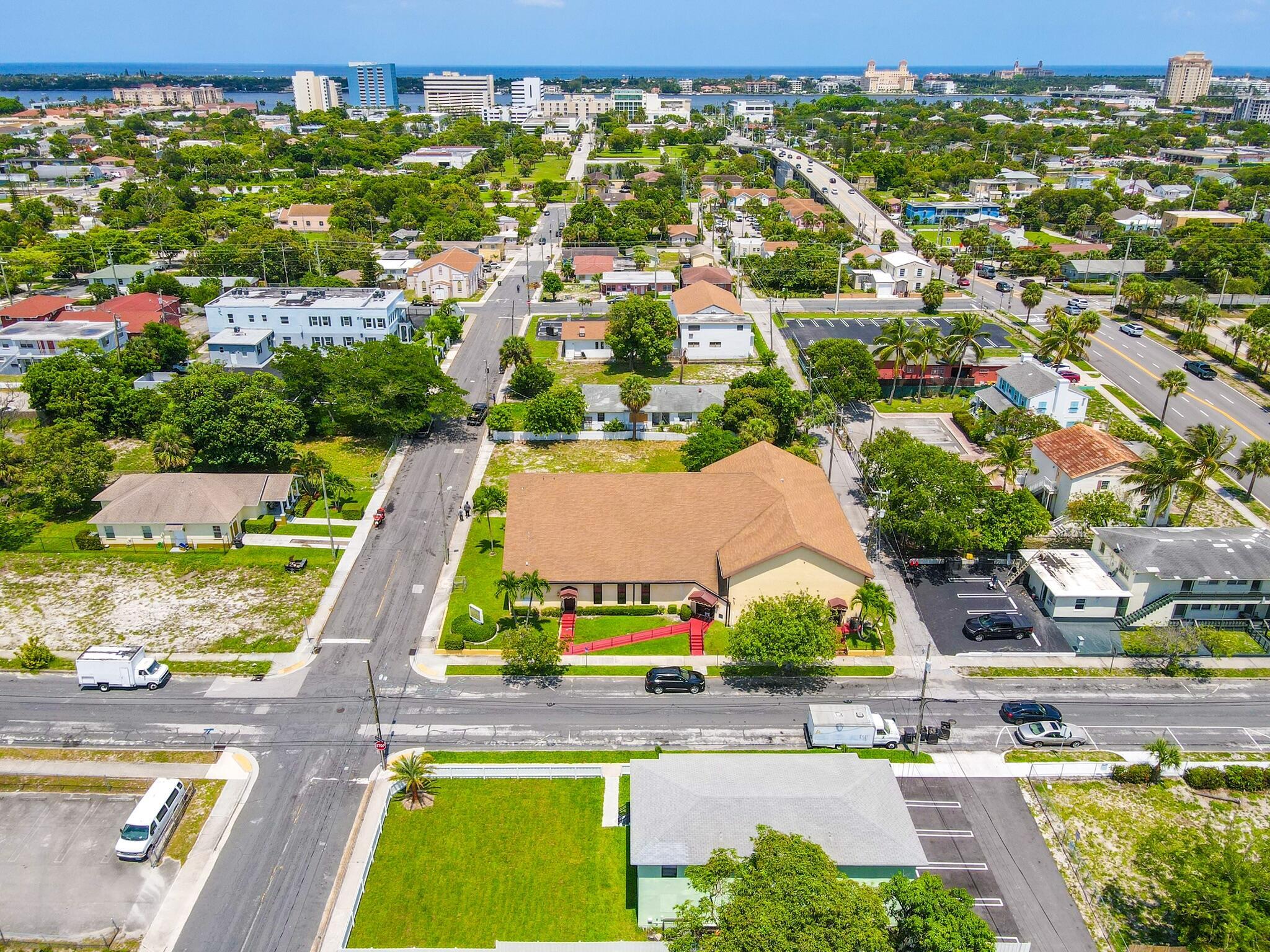 FRESHWATER 11TH & 12TH AVE ADD - Residential Lease