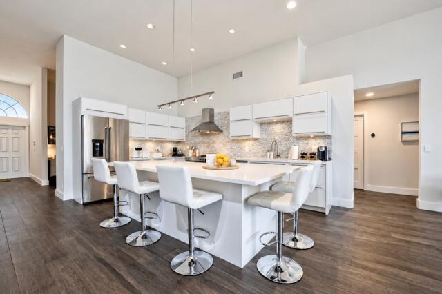 10659 SAINT THOMAS Drive, Boca Raton, FL, 33498/$959,000 2 10659 SAINT THOMAS Drive