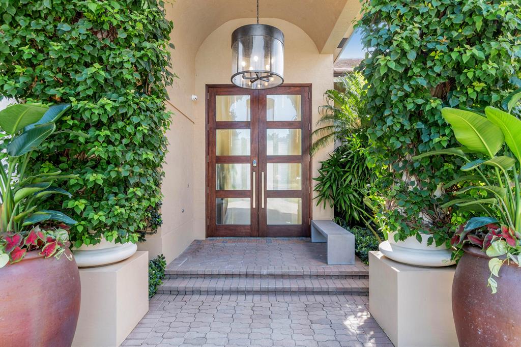 EQUESTRIAN CLUB ESTATES 1 - Residential