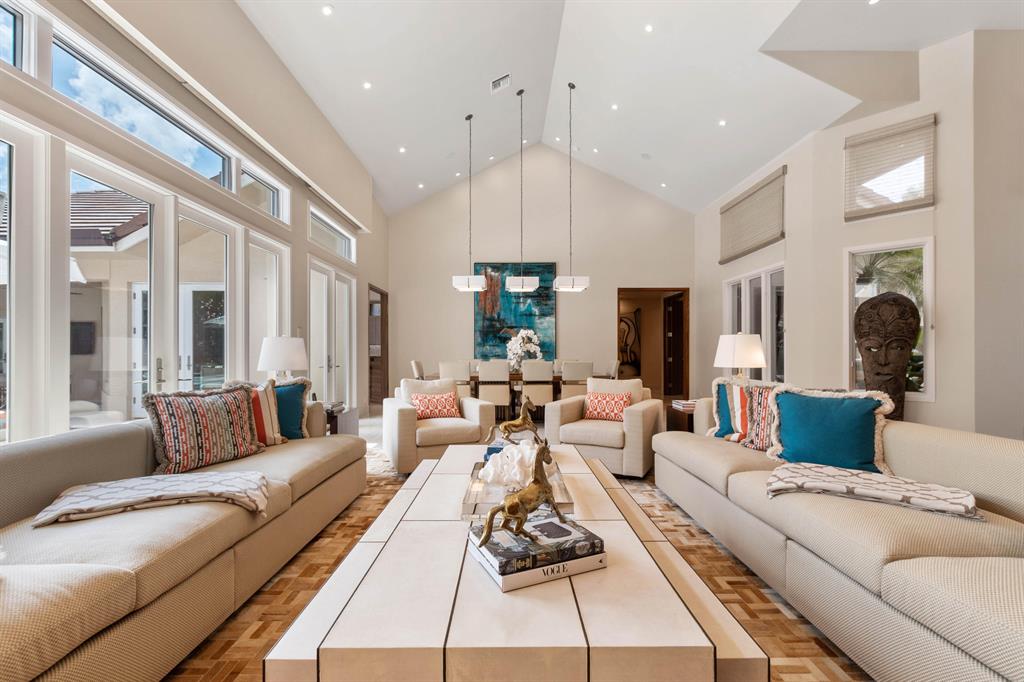 EQUESTRIAN CLUB ESTATES 1 - Residential