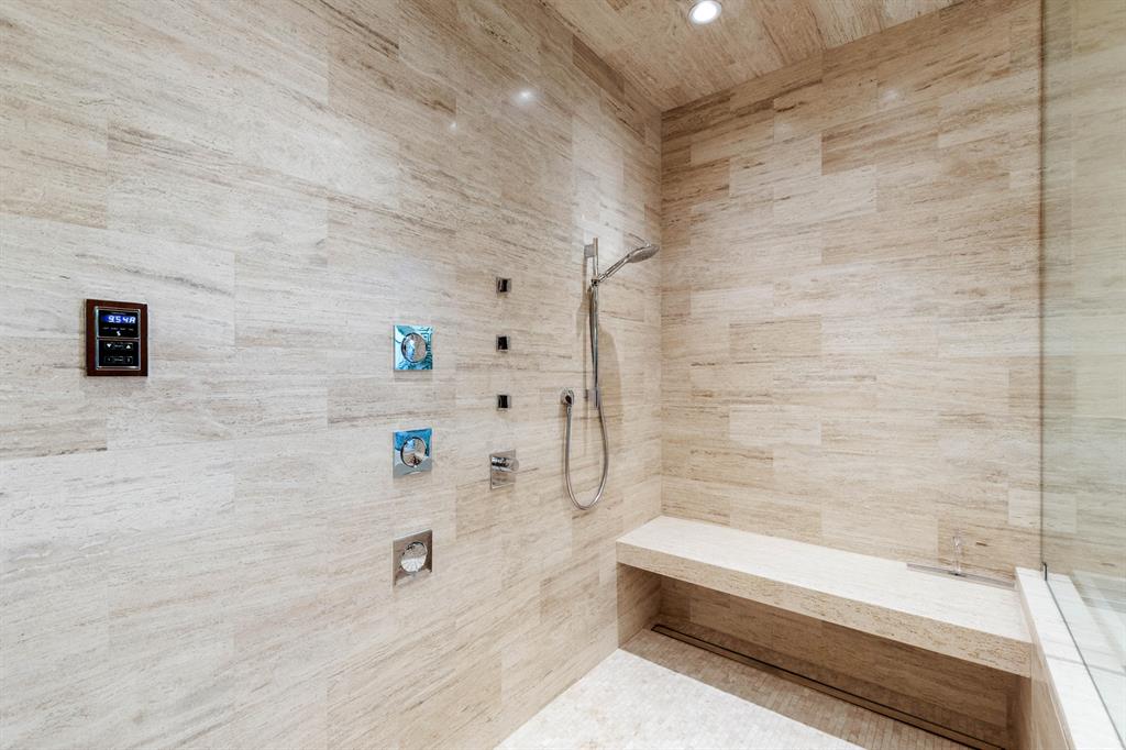 EQUESTRIAN CLUB ESTATES 1 - Residential