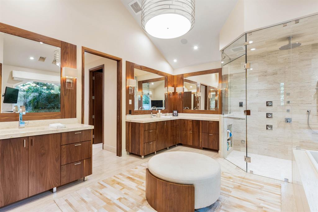 EQUESTRIAN CLUB ESTATES 1 - Residential