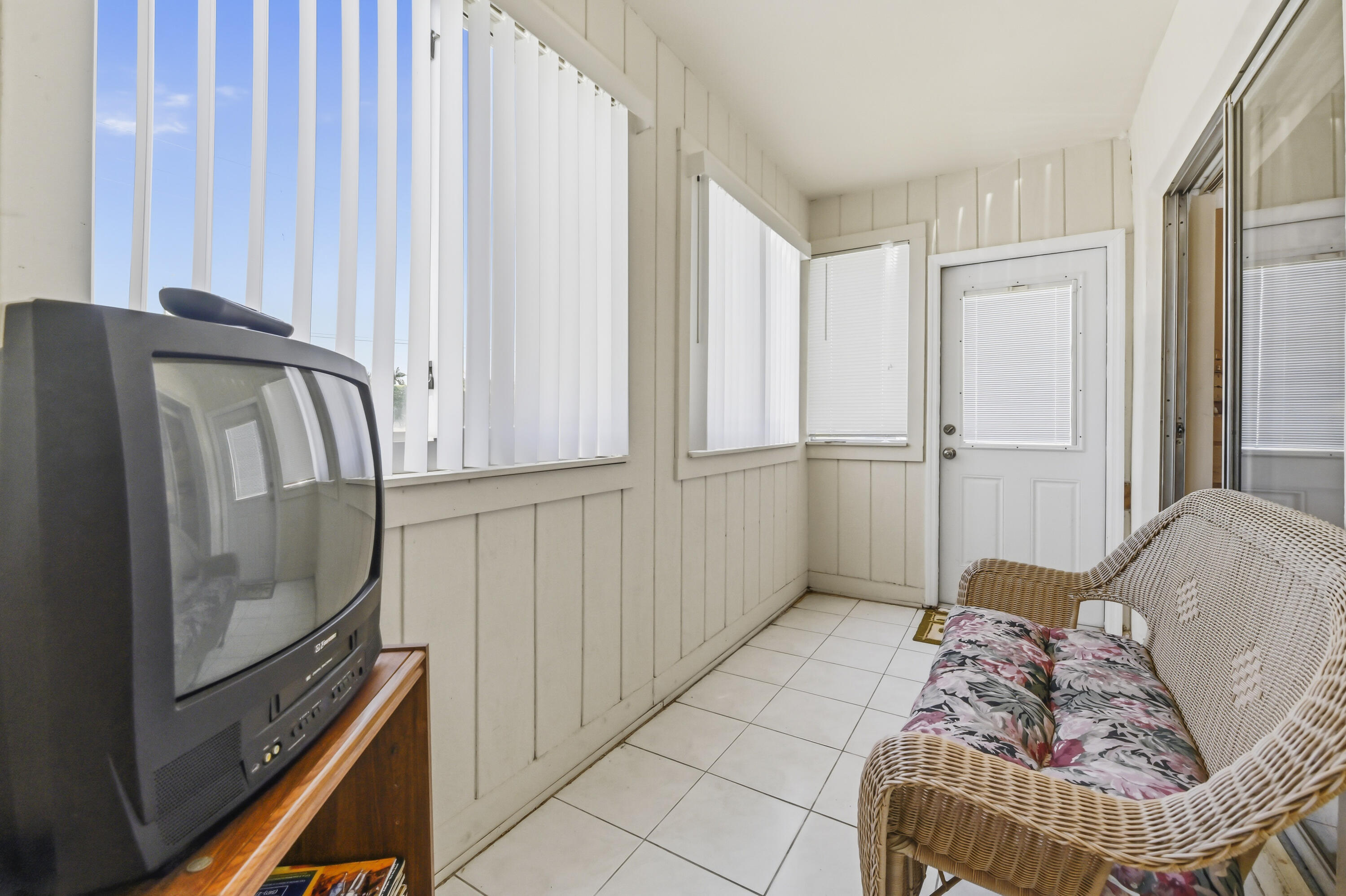 KINGS POINT - Residential