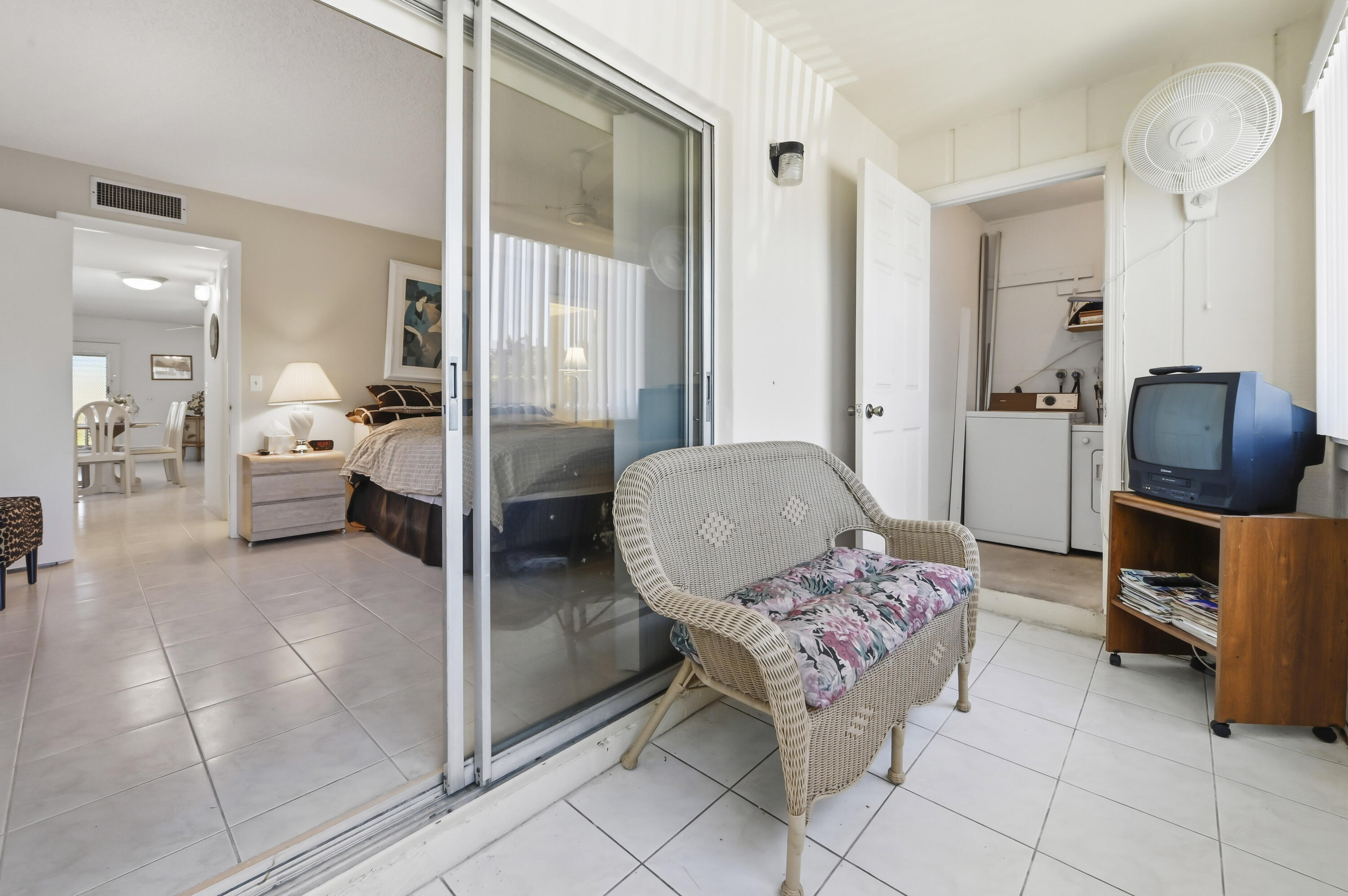 KINGS POINT - Residential