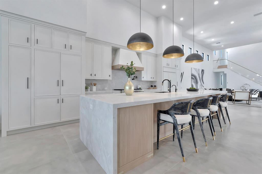 ENCLAVE - Residential