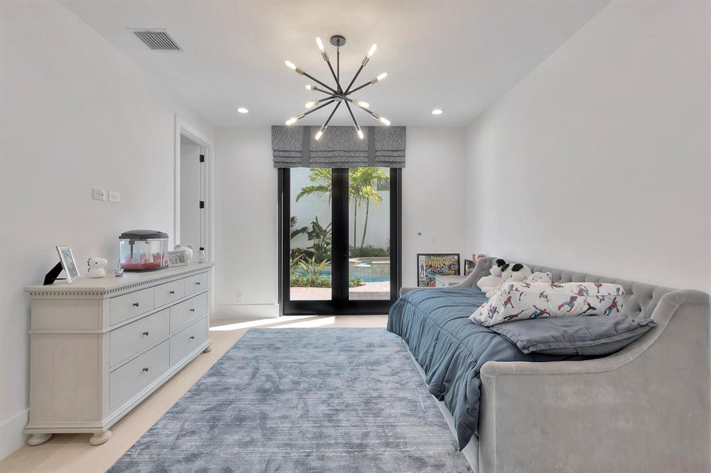 ENCLAVE - Residential