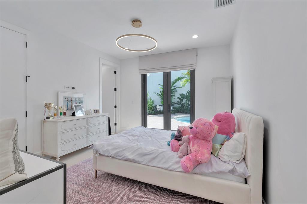 ENCLAVE - Residential