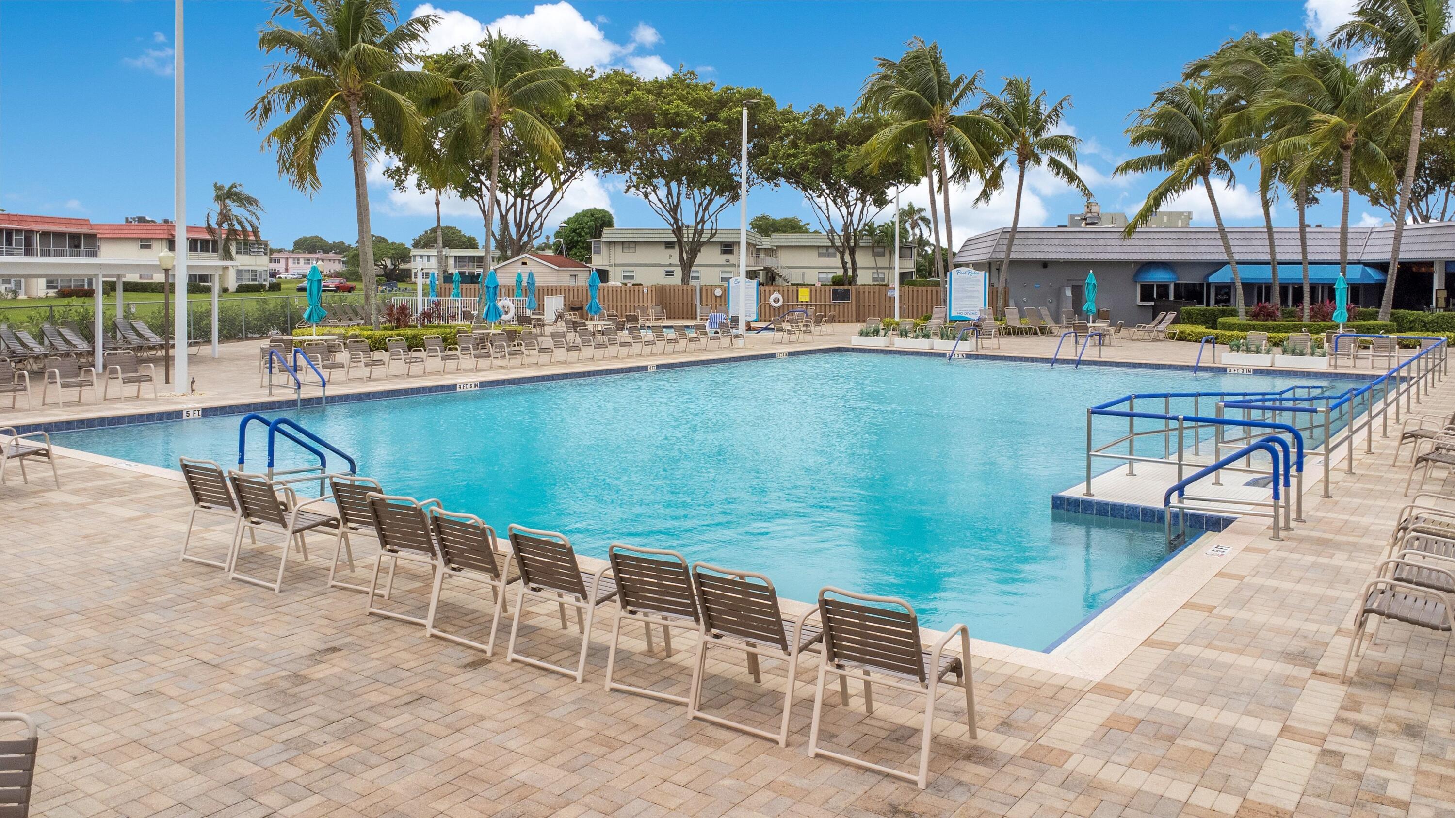 KINGS POINT VALENCIA CONDOS - Residential