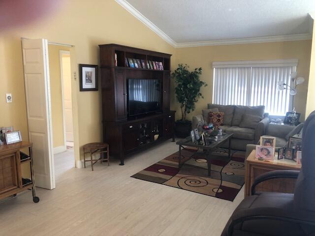 7992 Chula Vista Crescent