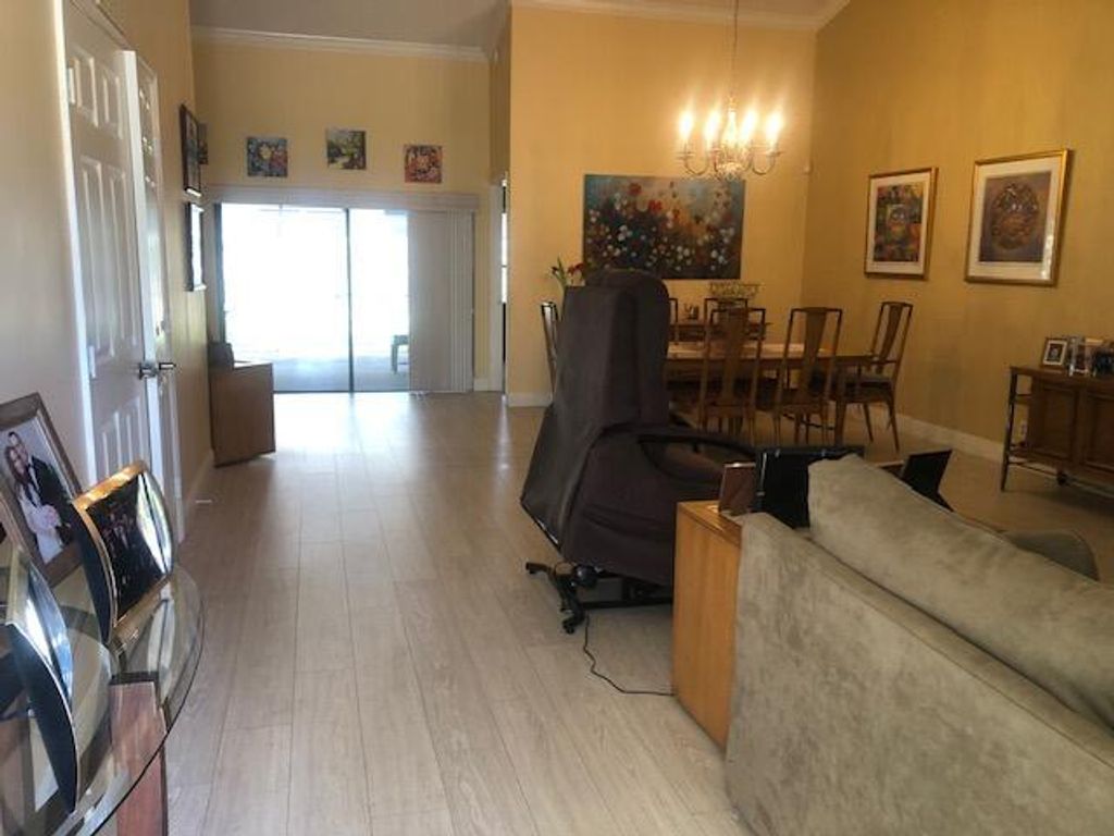 Photo of 7992 Chula Vista Crescent, Boca Raton, FL 33433 (MLS # R11102204)