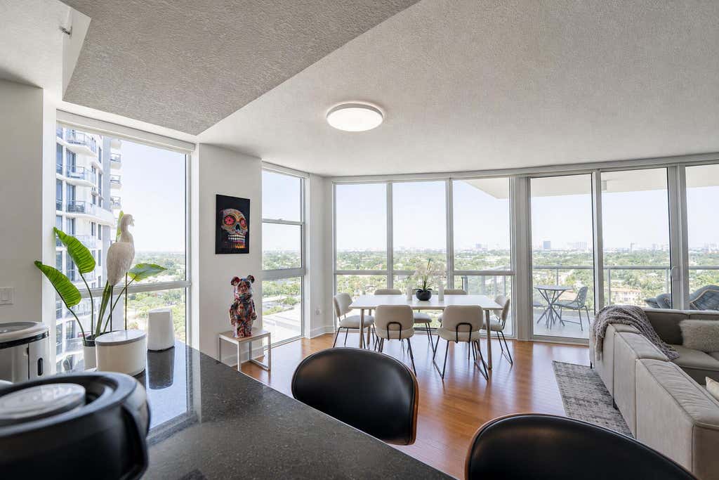 Photo of 111 SE 8th Avenue, Fort Lauderdale, FL 33301 (MLS # B26068092)