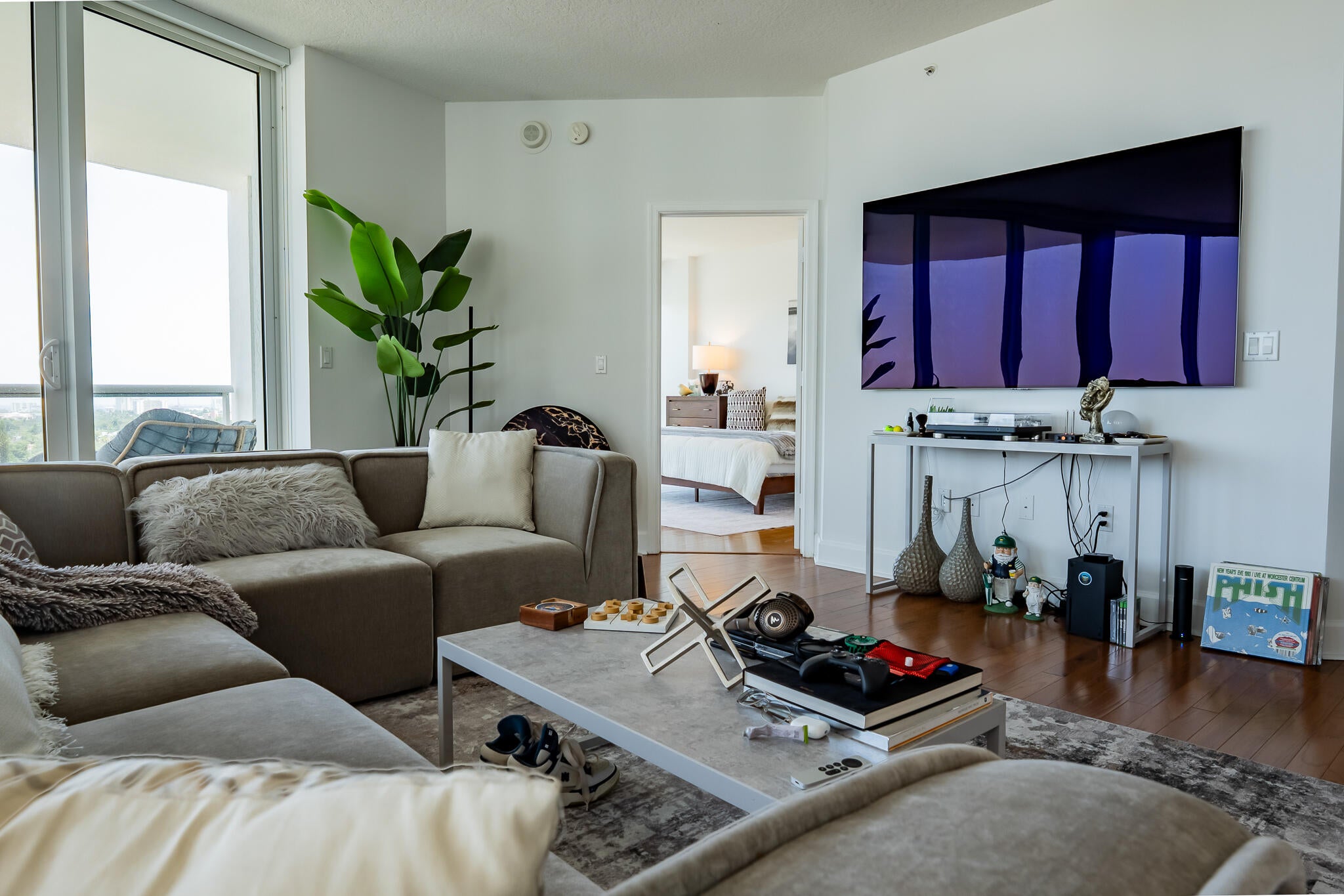 111 SE 8th Avenue 1402