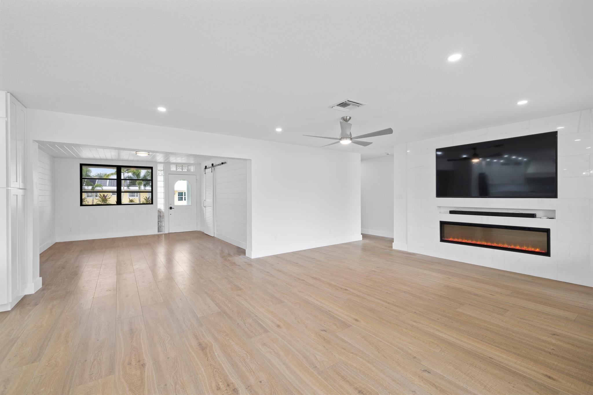 SEAGATE HARBOR - Residential Lease