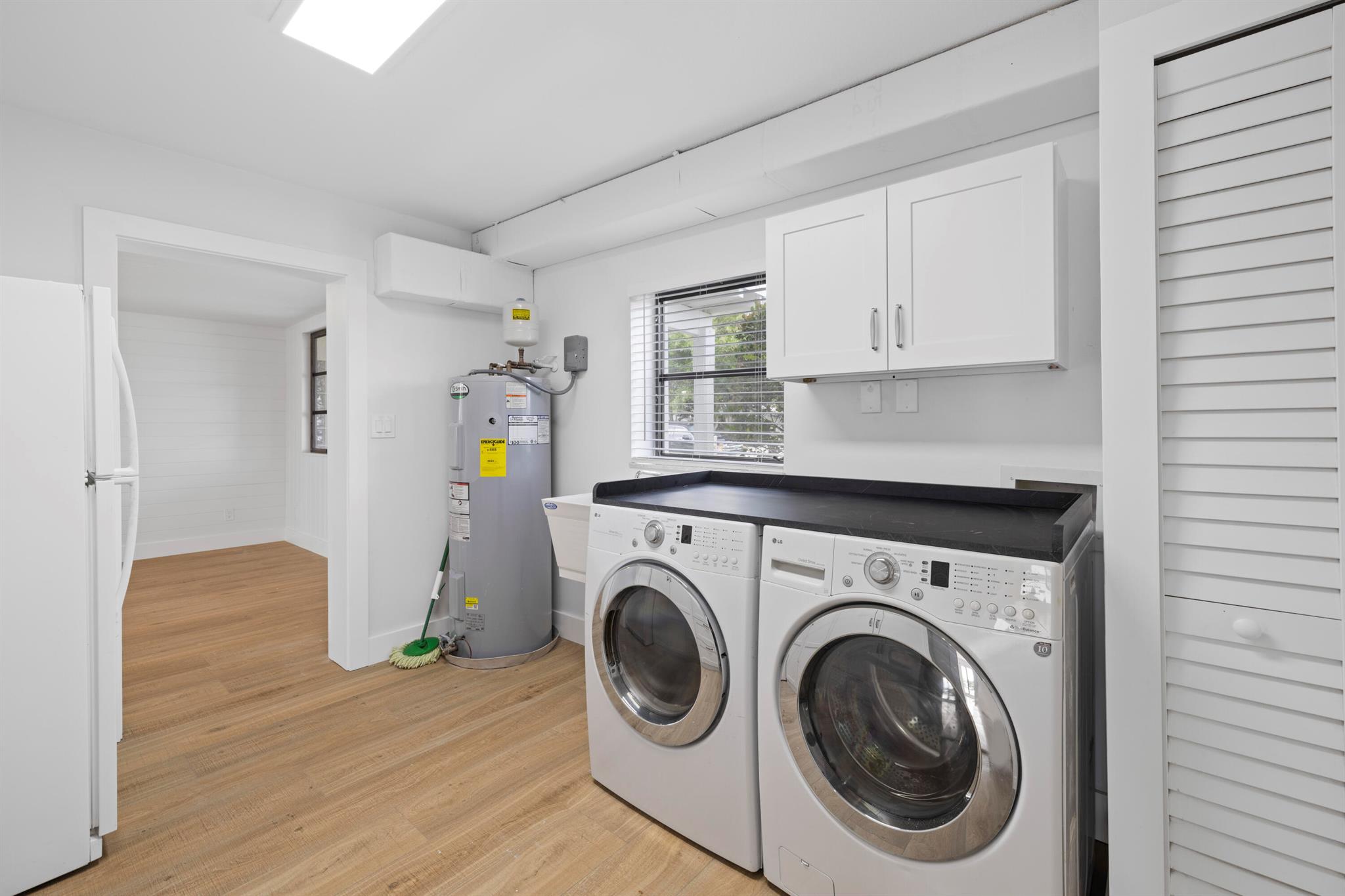 SEAGATE HARBOR - Residential Lease