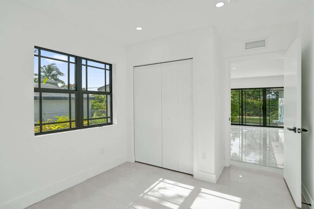 Photo of 3234 Taft Street, Hollywood, FL 33021 (MLS # B26058138)