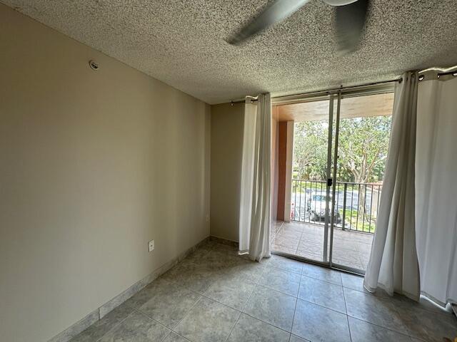 ST ANDREWS AT BOYNTON BEA - Residential Lease