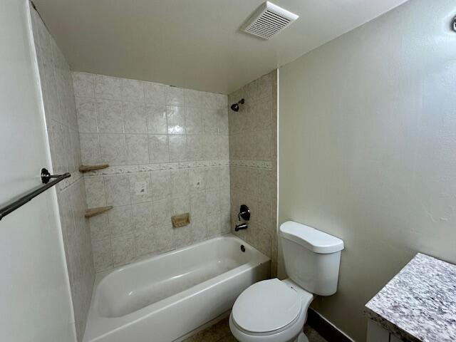 ST ANDREWS AT BOYNTON BEA - Residential Lease