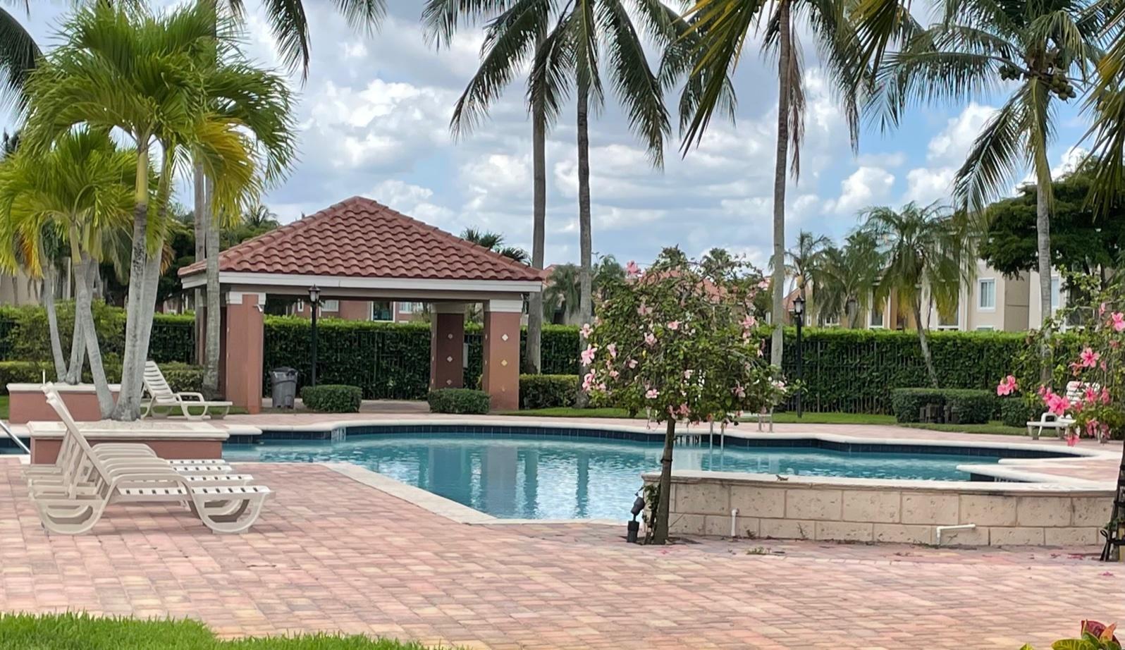 ST ANDREWS AT BOYNTON BEA - Residential Lease