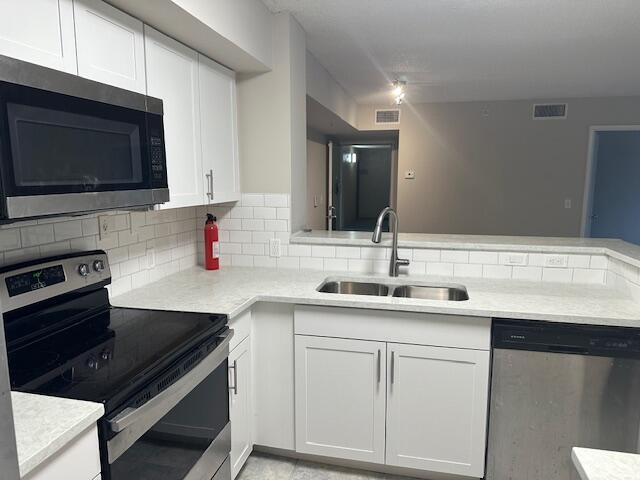 ST ANDREWS AT BOYNTON BEA - Residential Lease