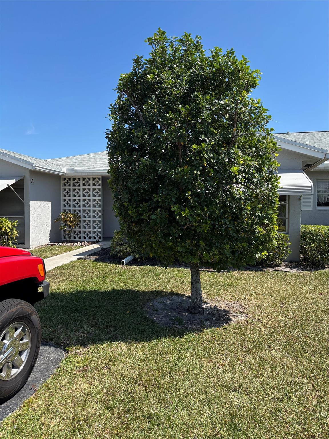 14609 W Canalview Dr B