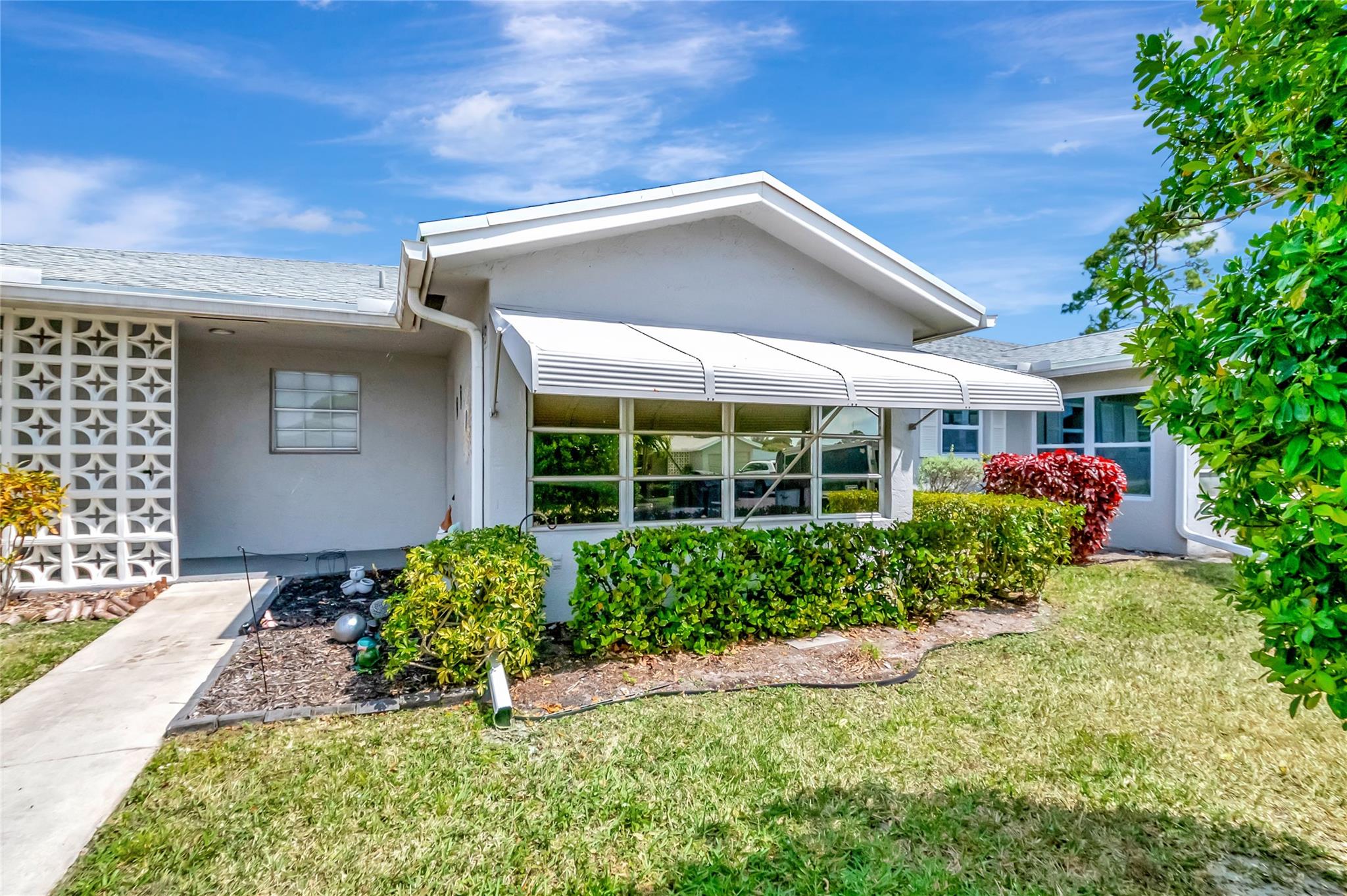 14609 W Canalview Dr B