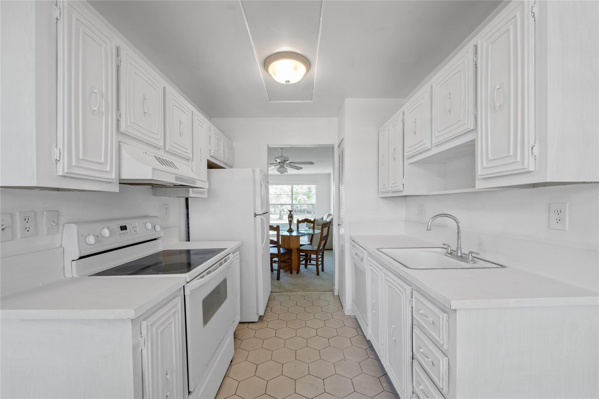 FAIRWAYS OF TAMARAC CONDO - Residential