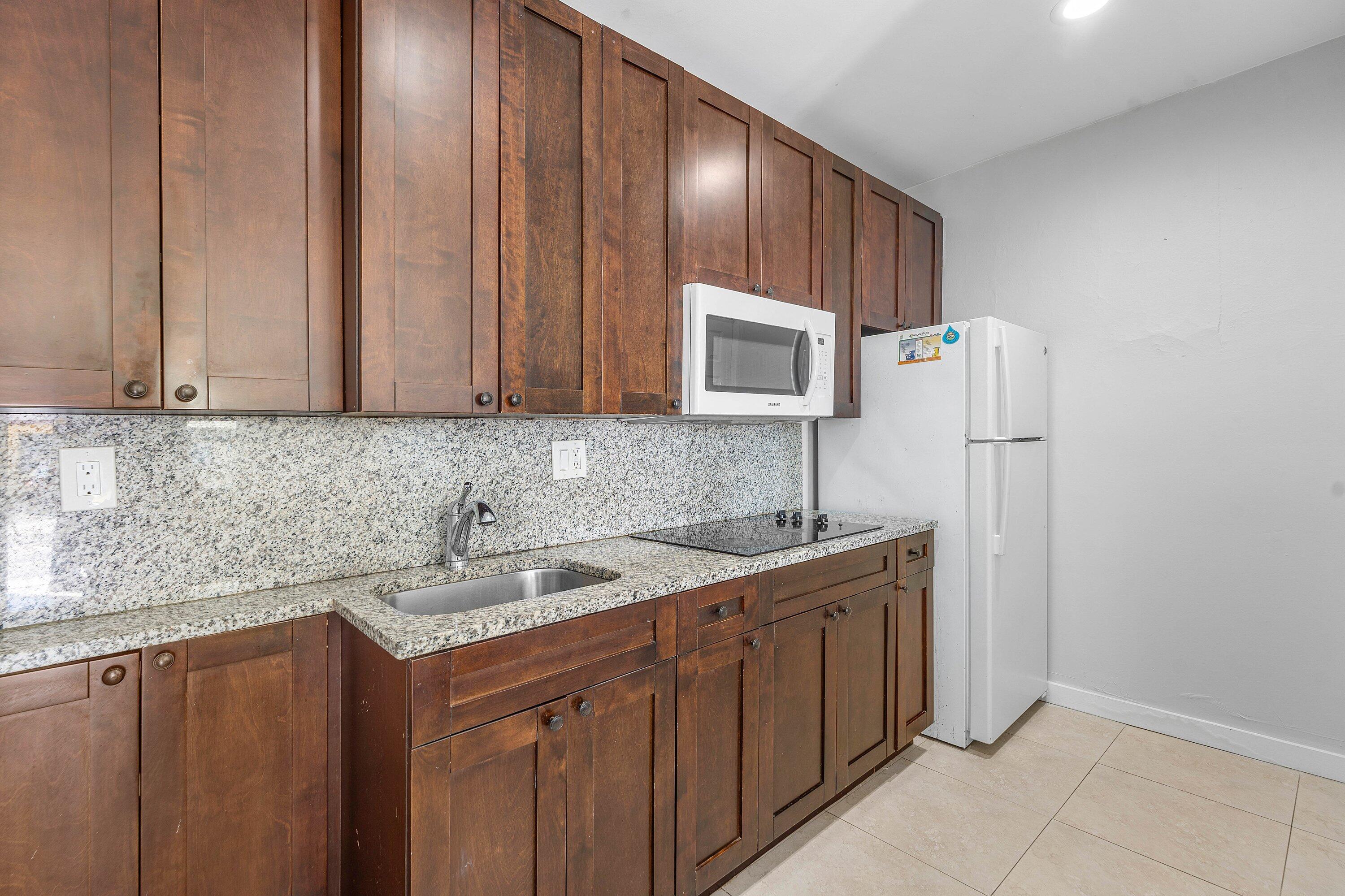 LAKEVIEW RIDGE - Residential Lease