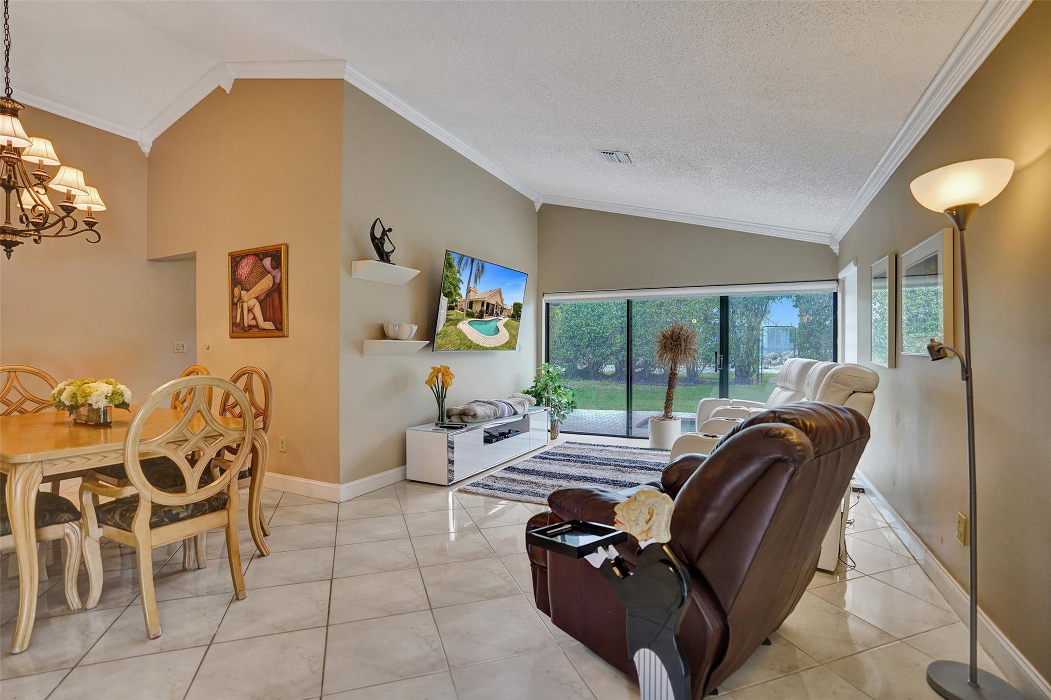 3525 Bosun Cir