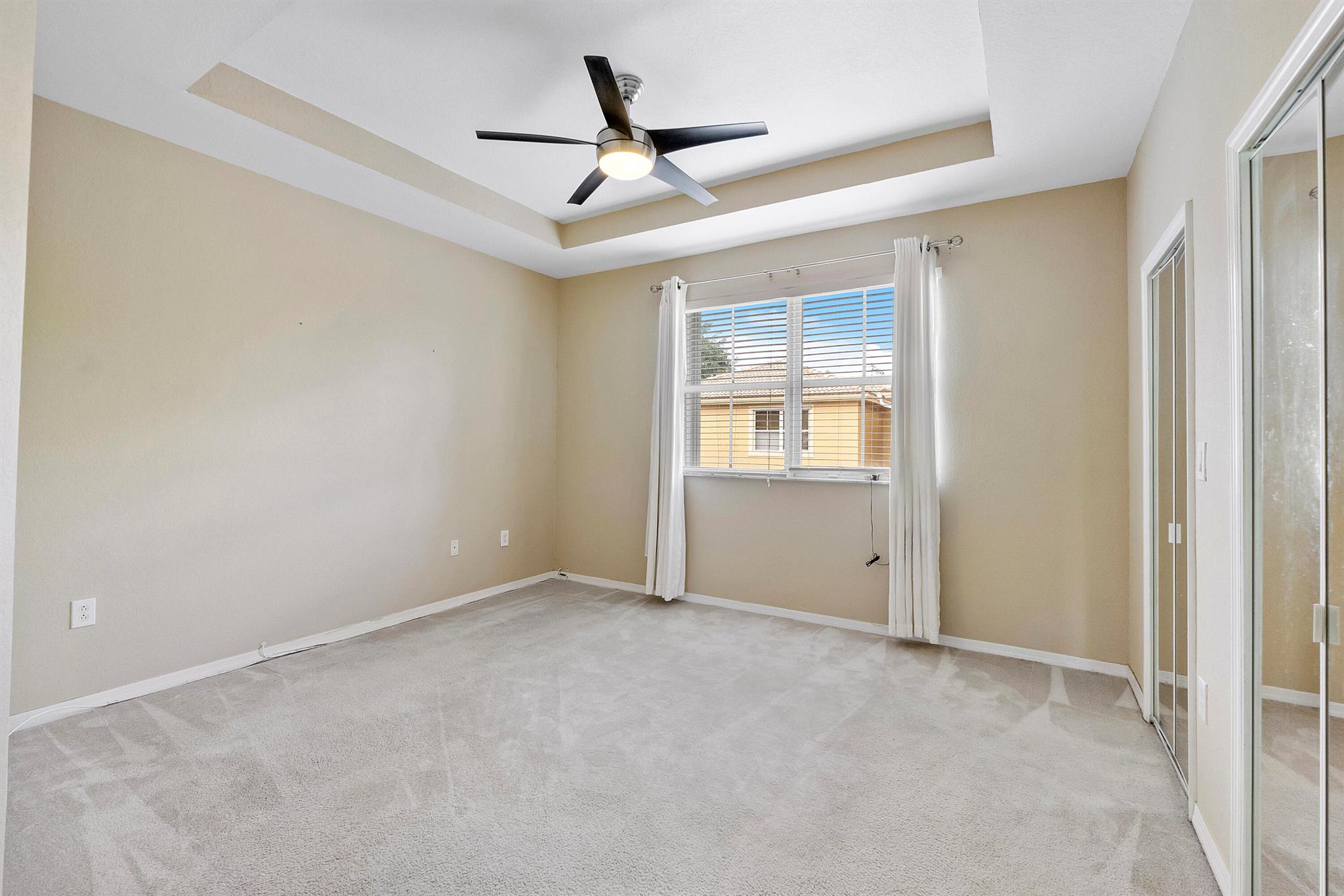 Kendall Breeze - Residential