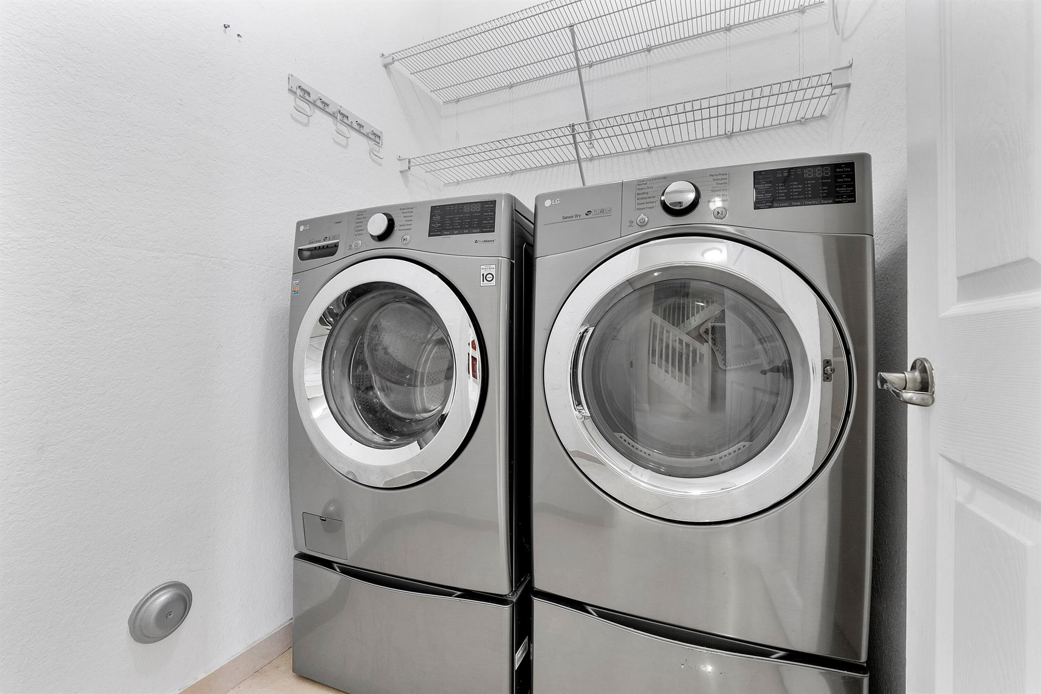 Kendall Breeze - Residential