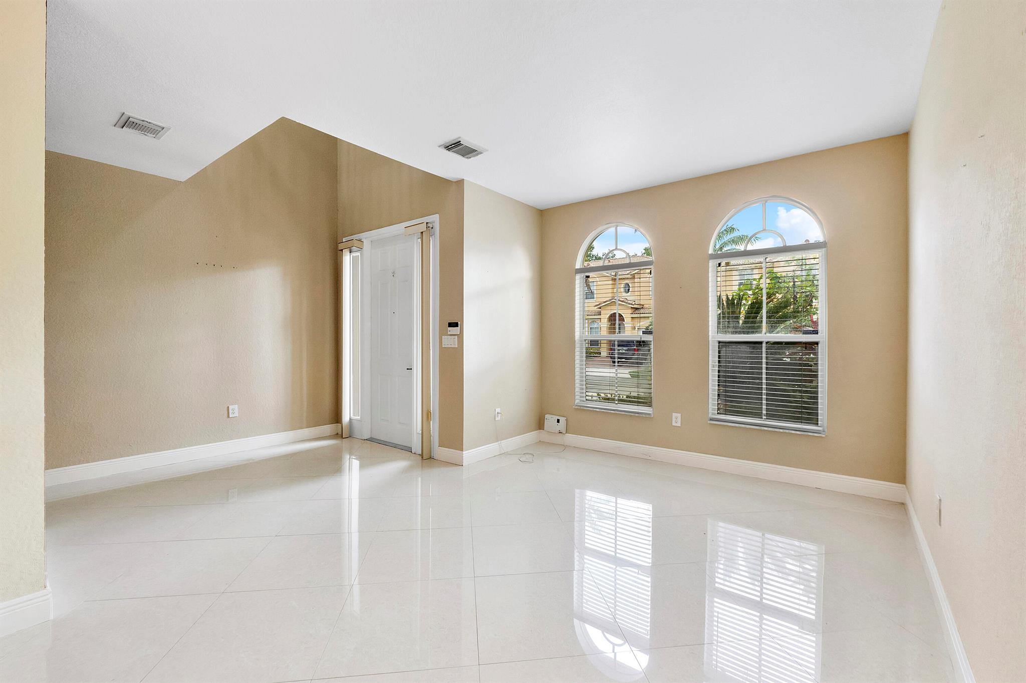 Kendall Breeze - Residential