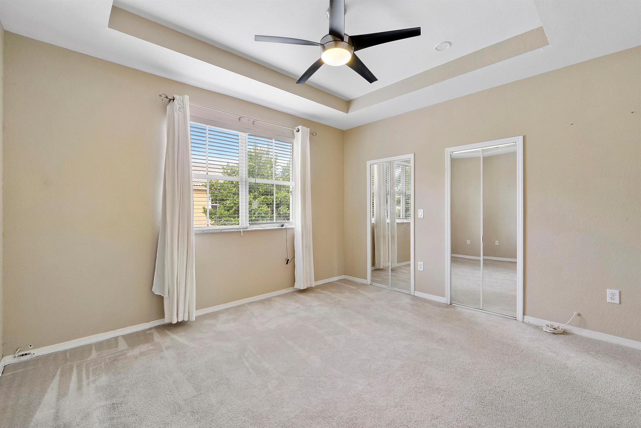 Kendall Breeze - Residential