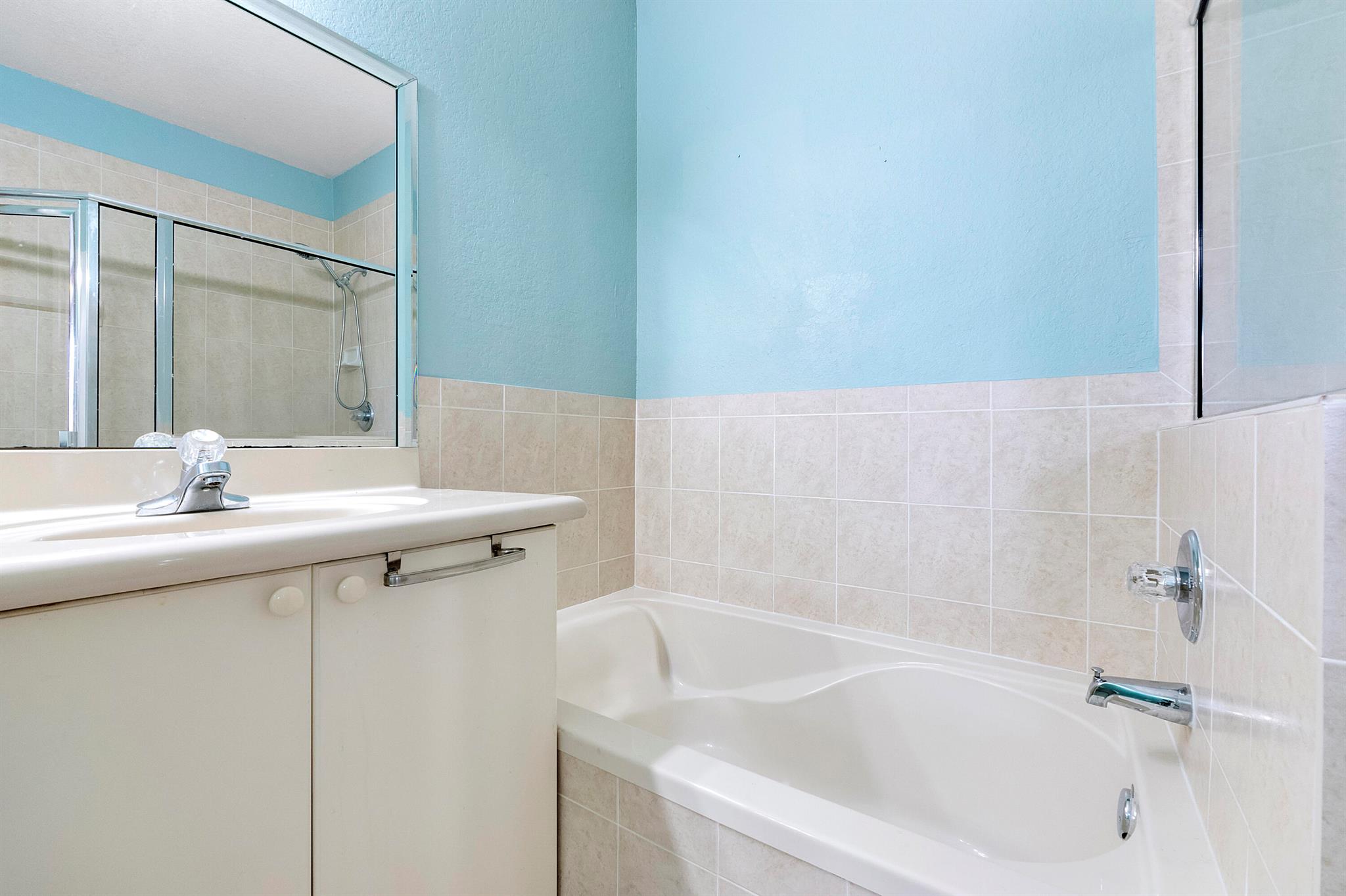 Kendall Breeze - Residential