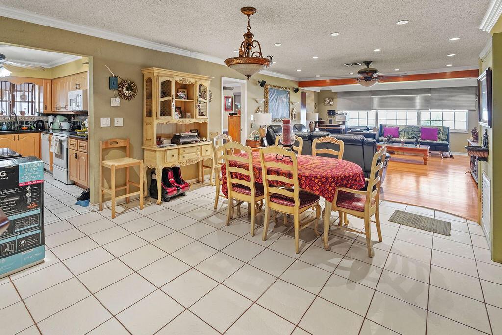7241 La Croix Drive