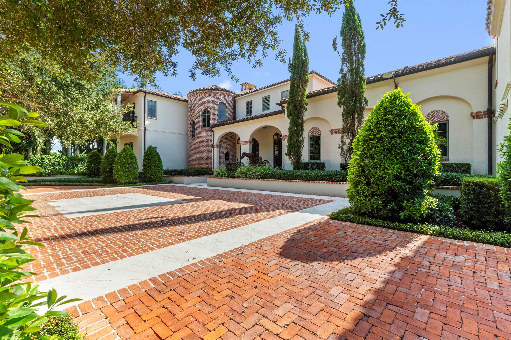 SADDLE TRAIL PARK OF WELL - Residential