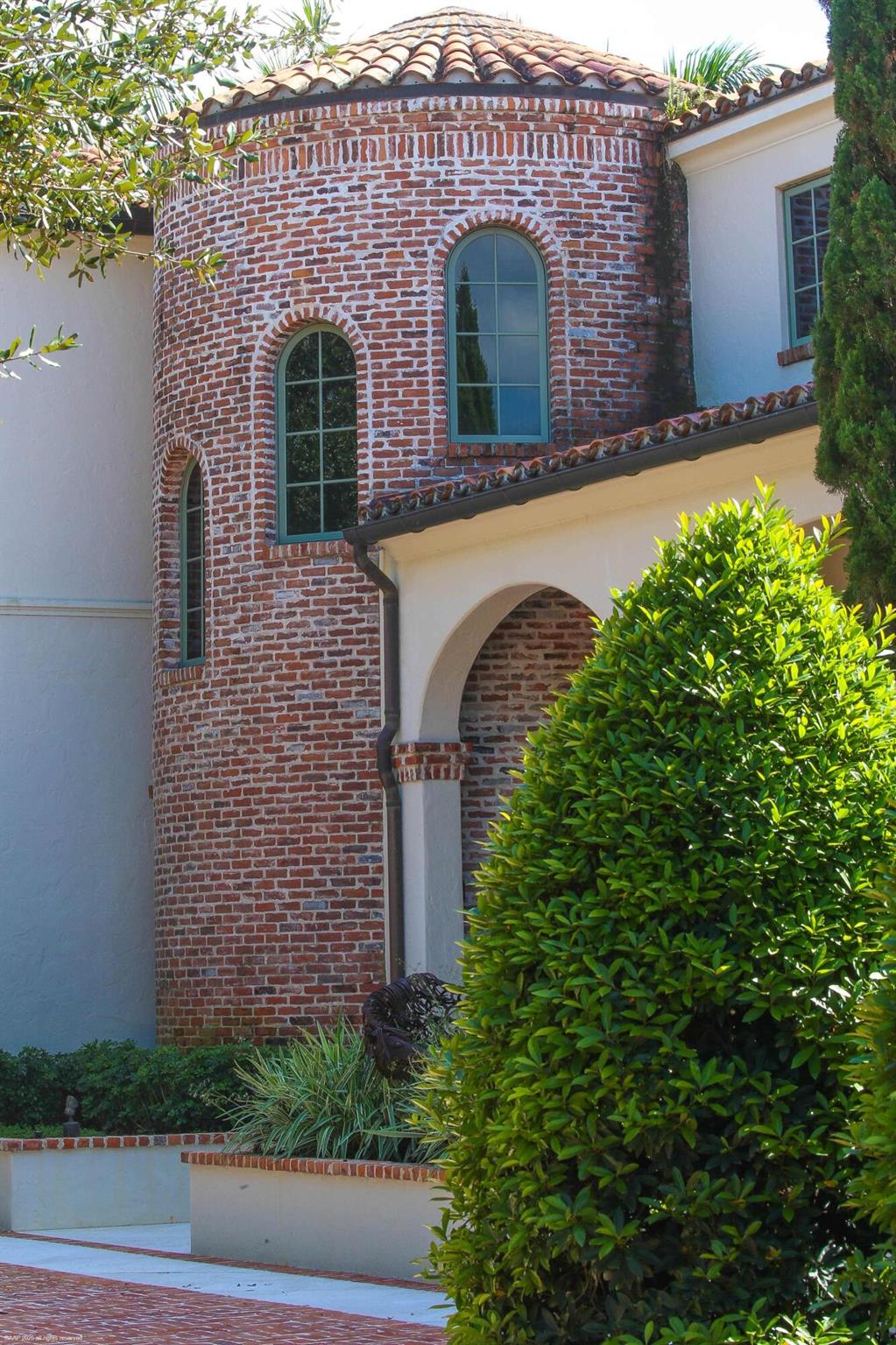 SADDLE TRAIL PARK OF WELL - Residential