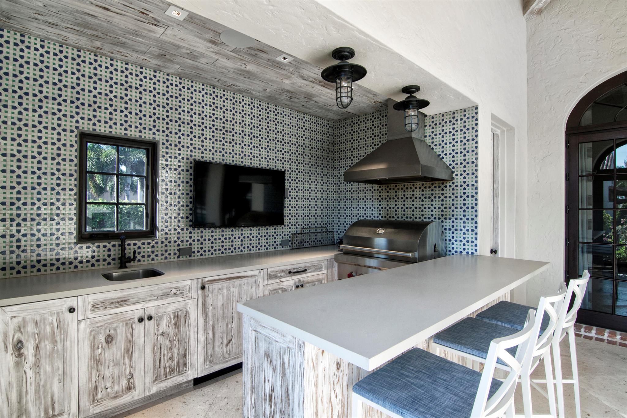 SADDLE TRAIL PARK OF WELL - Residential