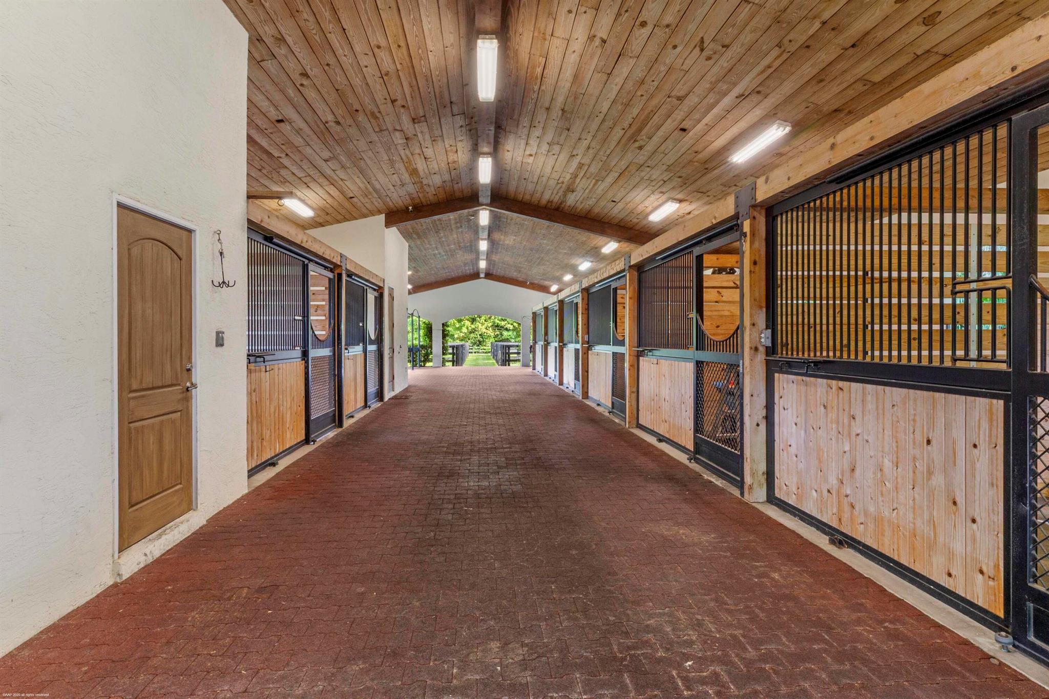 SADDLE TRAIL PARK OF WELL - Residential