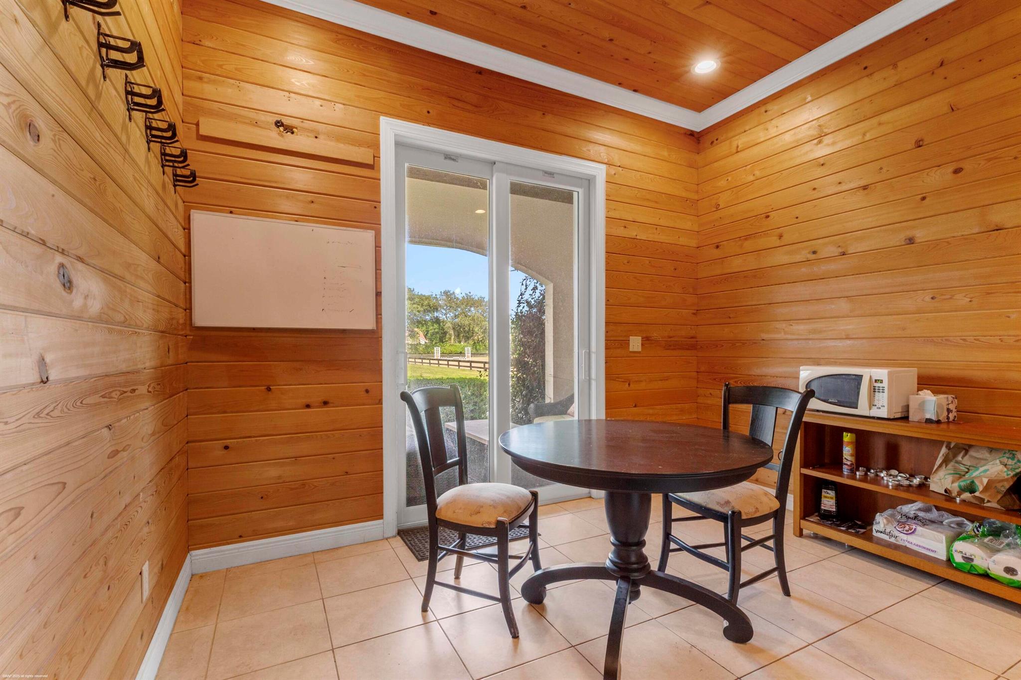 SADDLE TRAIL PARK OF WELL - Residential